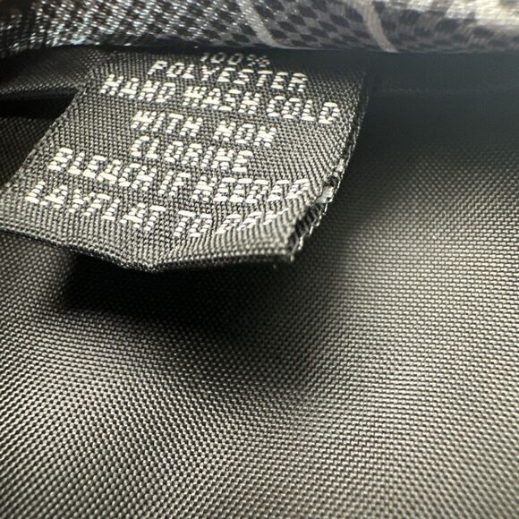 A. Vincenzo Tie Gray Scale Geometric Polyester Necktie - Picture 5 of 5